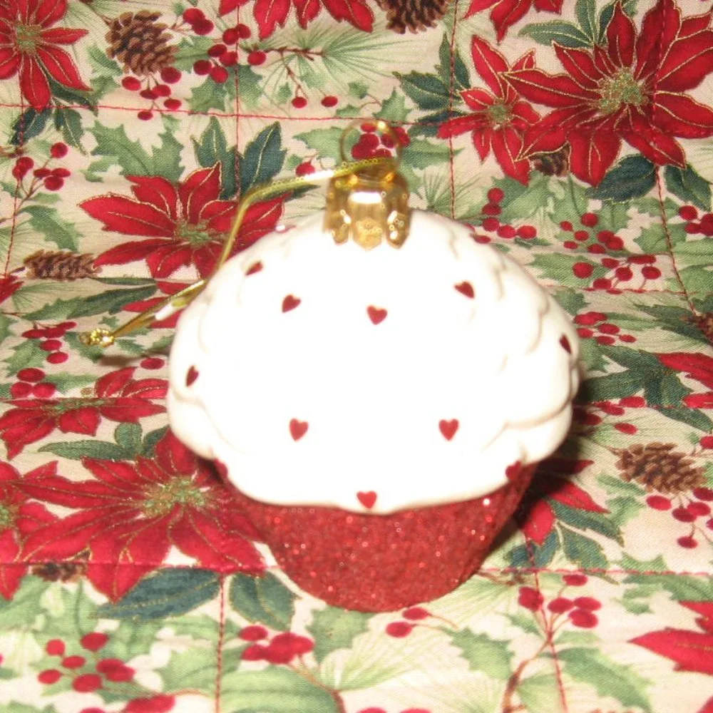 Sur La Table Red Velvet Cupcake Christmas Ornament Glass 2015 NWT